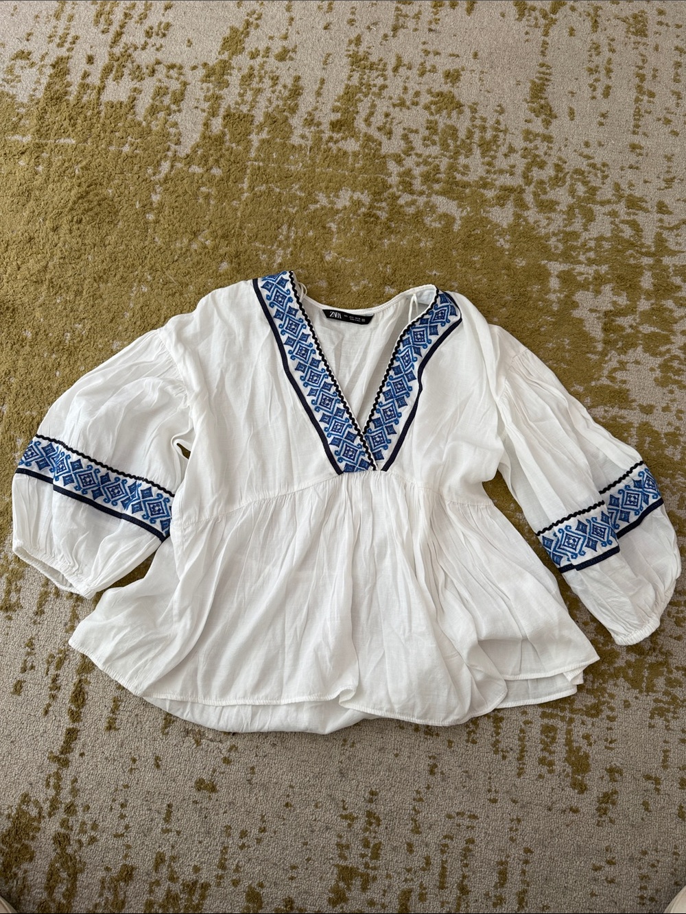 Zara White Peasant Top with Blue Embroidered Trim small